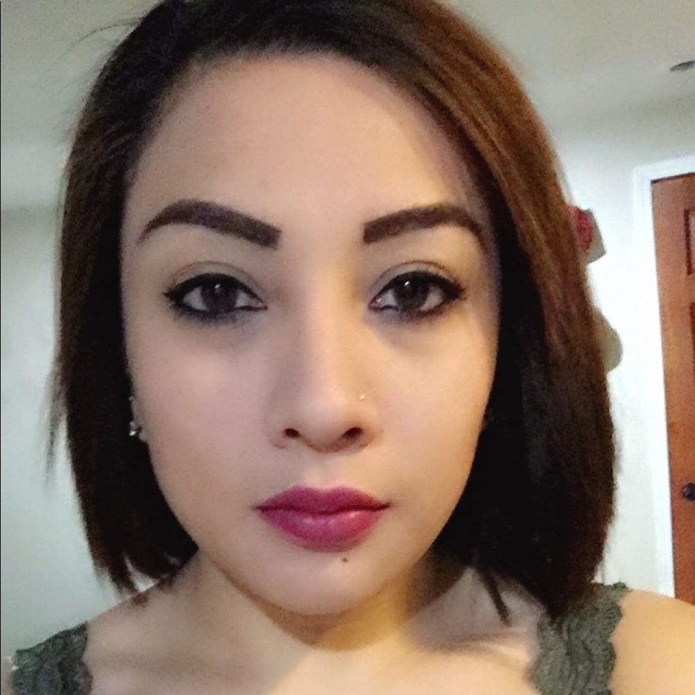 Meet your Posher, Andrea